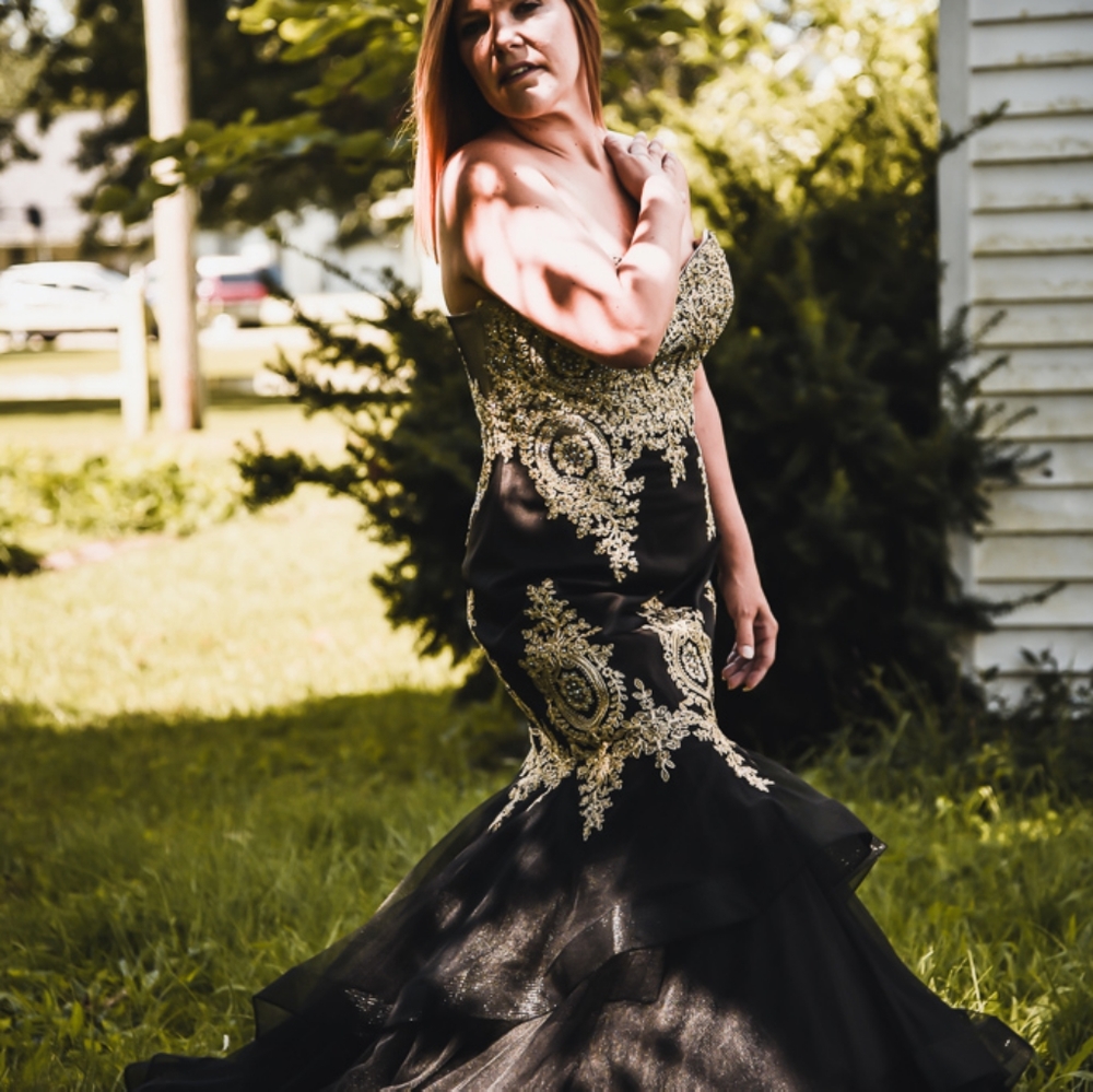 Formal gown from David's Bridal still has tags
